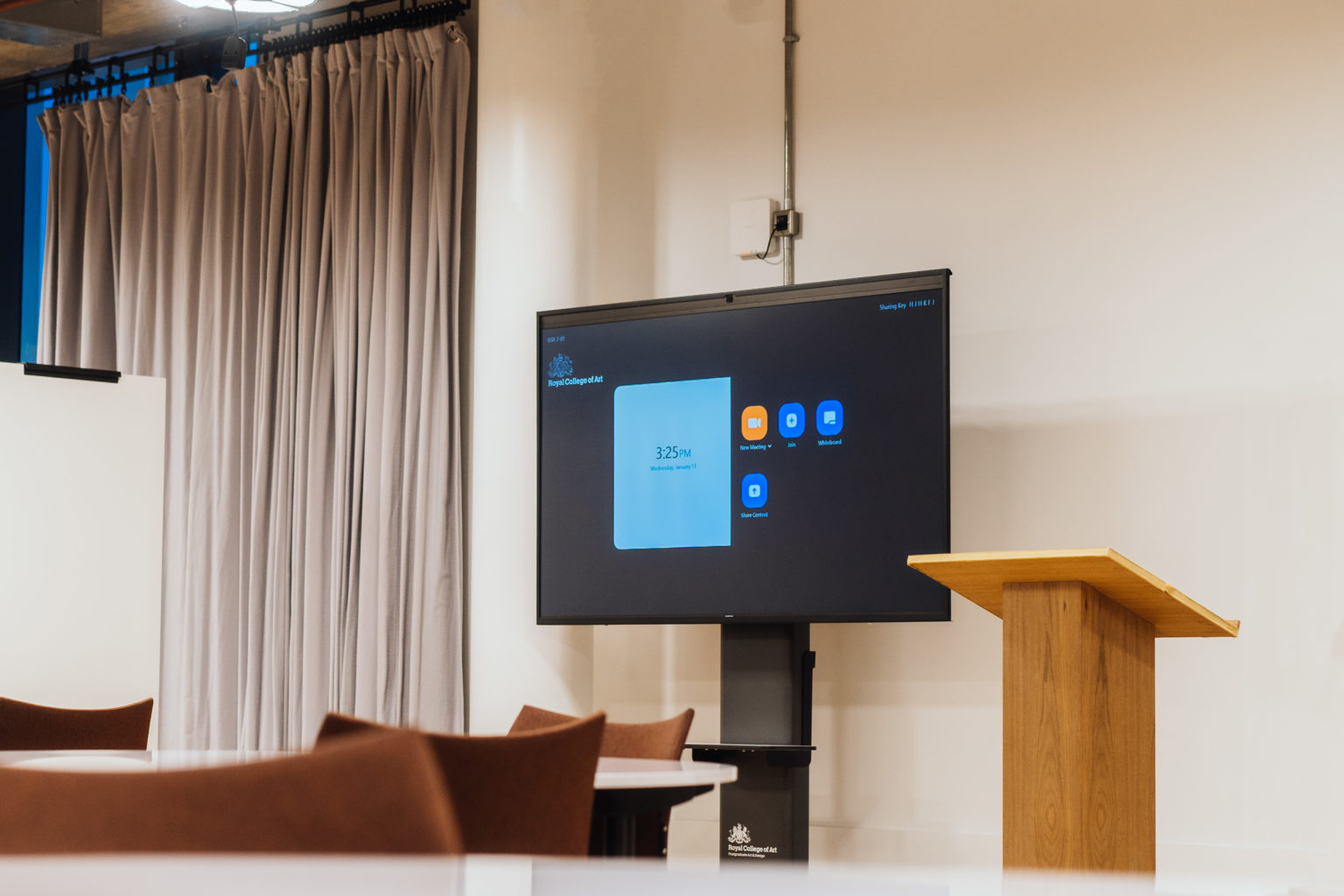 Royal College of Art – Self Service Lecture Theatre, Strive AV case study